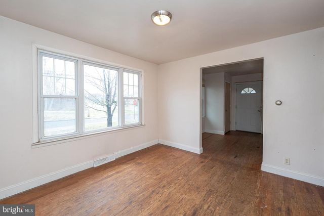 1401 GLASSBORO RD, Wenonah, NJ 08090