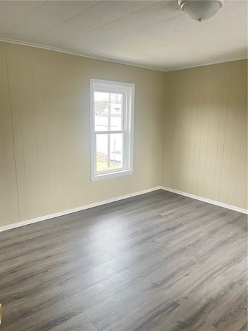 2245 Raymond Ave, Derry Twp, PA 15650