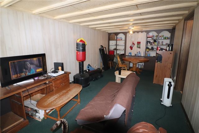 2245 Raymond Ave, Derry Twp, PA 15650