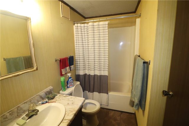 2245 Raymond Ave, Derry Twp, PA 15650