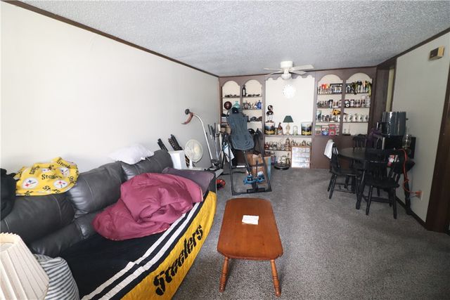 2245 Raymond Ave, Derry Twp, PA 15650