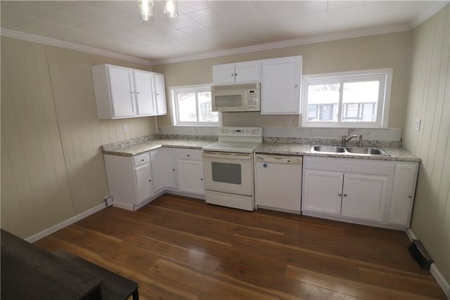 2245 Raymond Ave, Derry Twp, PA 15650