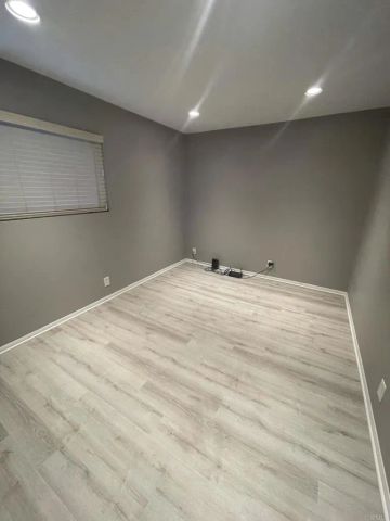 656 Roja Street, Oceanside, CA 92057