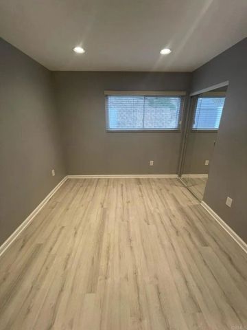 656 Roja Street, Oceanside, CA 92057