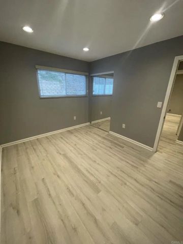 656 Roja Street, Oceanside, CA 92057