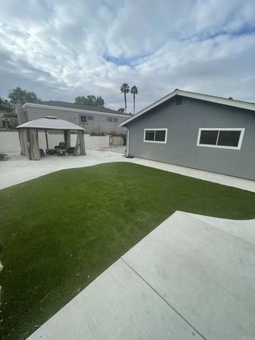 656 Roja Street, Oceanside, CA 92057