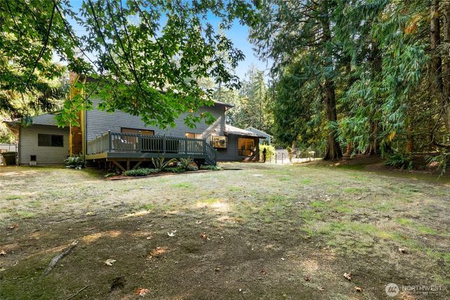 6833 207th Avenue NE, Redmond, WA 98052