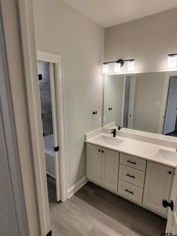 904 Alex Dr, Whitehouse, TX 75791