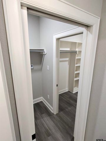 904 Alex Dr, Whitehouse, TX 75791