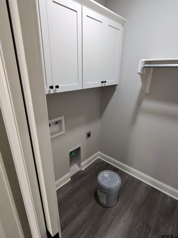 904 Alex Dr, Whitehouse, TX 75791