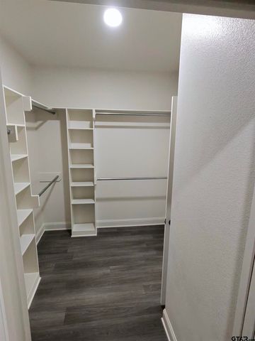 904 Alex Dr, Whitehouse, TX 75791