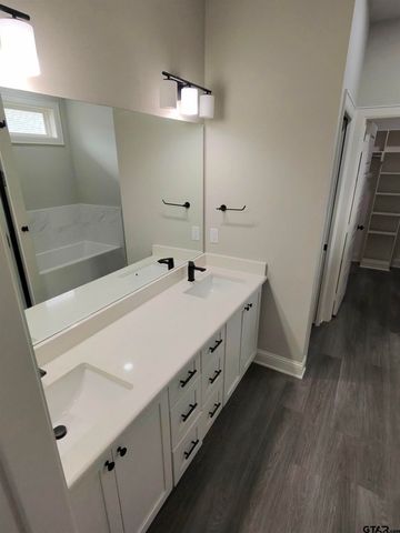 904 Alex Dr, Whitehouse, TX 75791