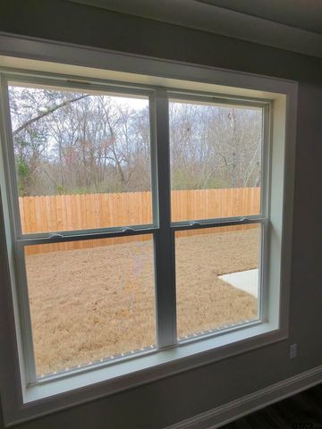 904 Alex Dr, Whitehouse, TX 75791