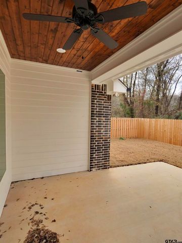 904 Alex Dr, Whitehouse, TX 75791