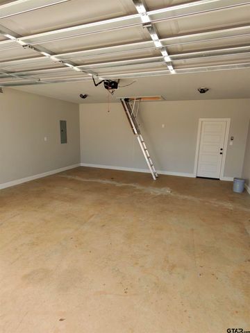 904 Alex Dr, Whitehouse, TX 75791