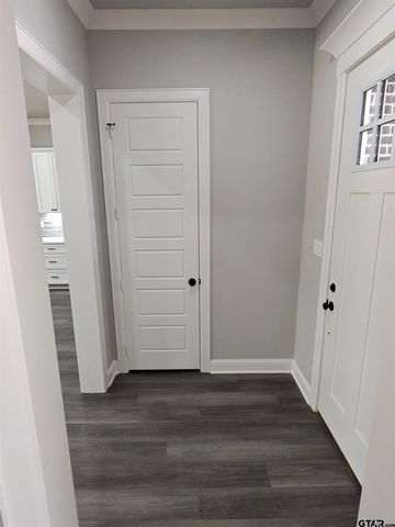 904 Alex Dr, Whitehouse, TX 75791