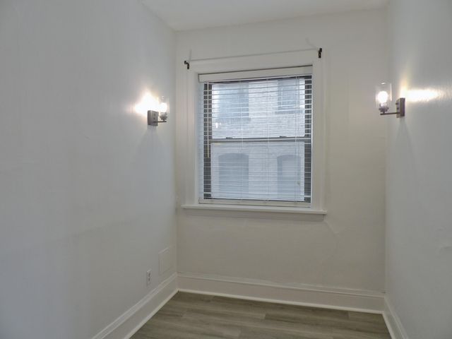 1820 1st Avenue S 107, Minneapolis, MN 55403