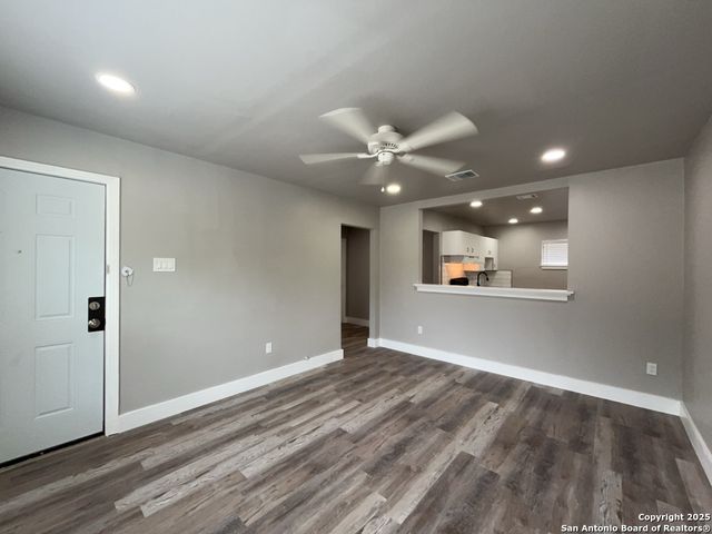 1703 W Mulberry Avenue, San Antonio, TX 78201