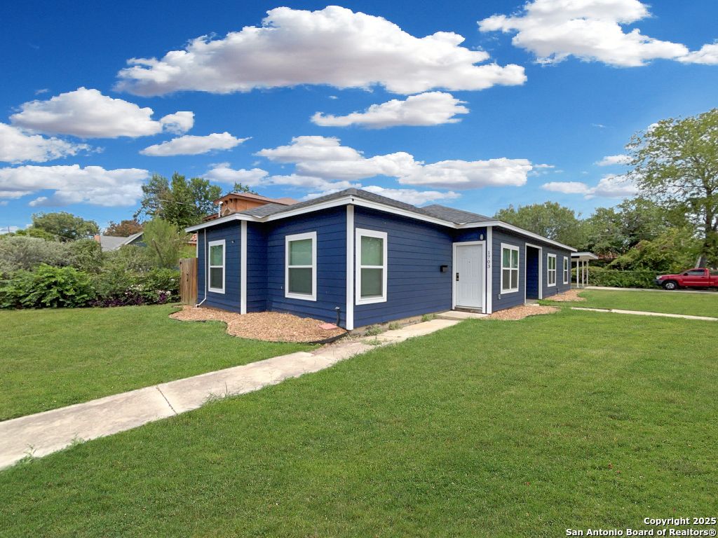 1703 W Mulberry Avenue, San Antonio, TX 78201