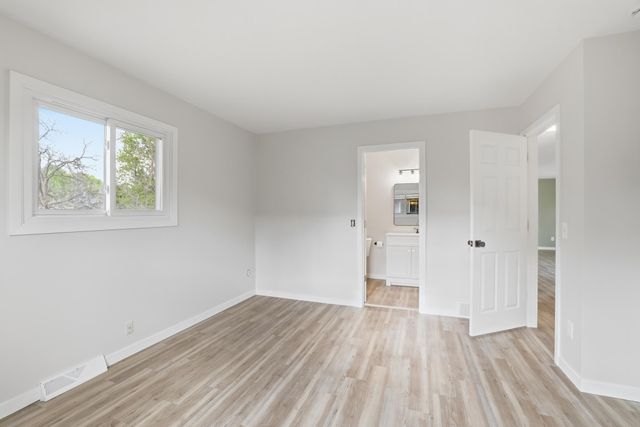 8016 81st Avenue N, Brooklyn Park, MN 55445
