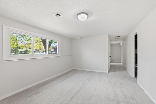 8016 81st Avenue N, Brooklyn Park, MN 55445