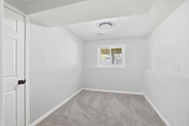 8016 81st Avenue N, Brooklyn Park, MN 55445