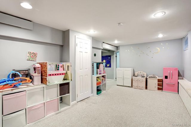73 E Maple Avenue, Suffern, NY 10901