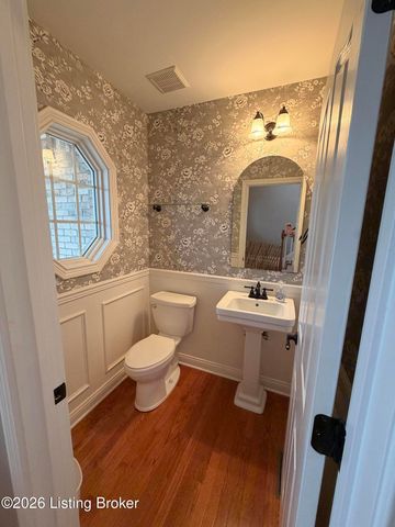 615 Ashbourne Dr, Shelbyville, KY 40065