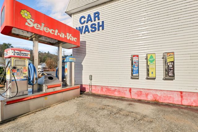 329 Daniel Webster Highway, Meredith, NH 03253