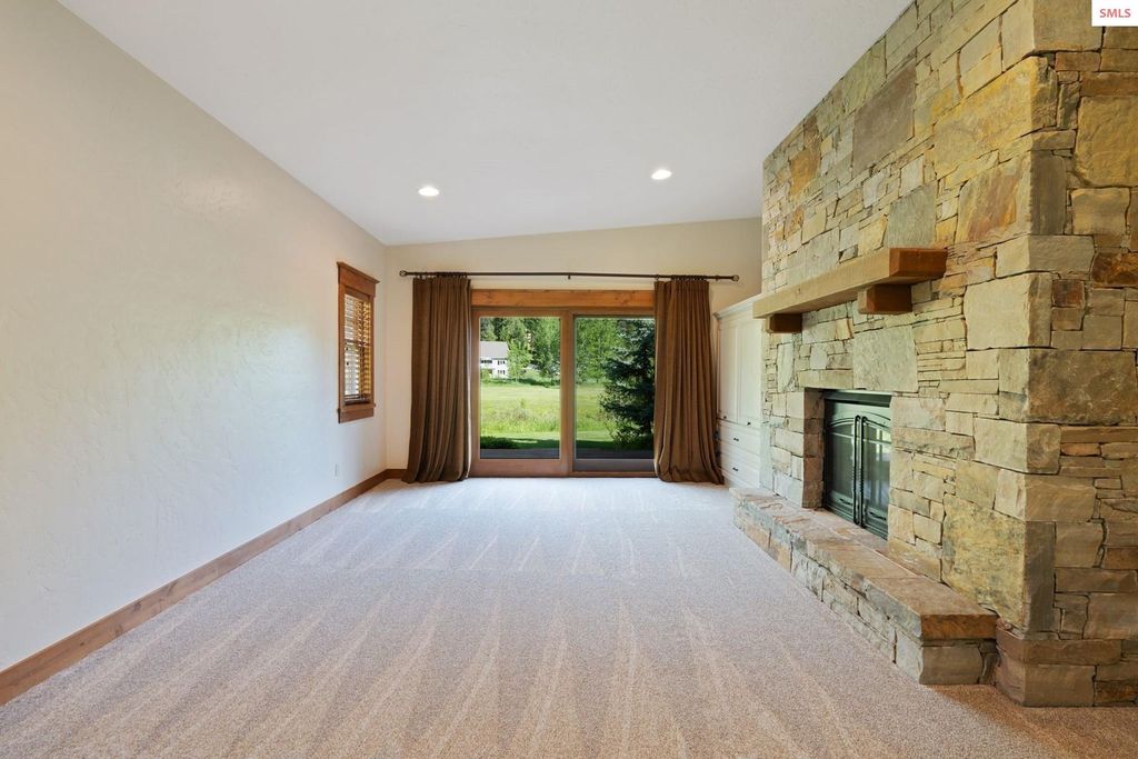 409 N Idaho Club Dr, Sandpoint, ID 83864 photo 12