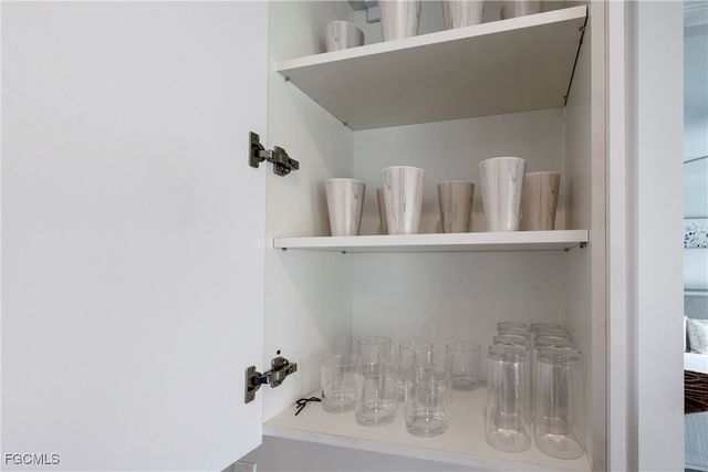 2016 NW 1st AVE, Cape Coral, FL 33993