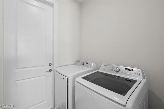 2016 NW 1st AVE, Cape Coral, FL 33993