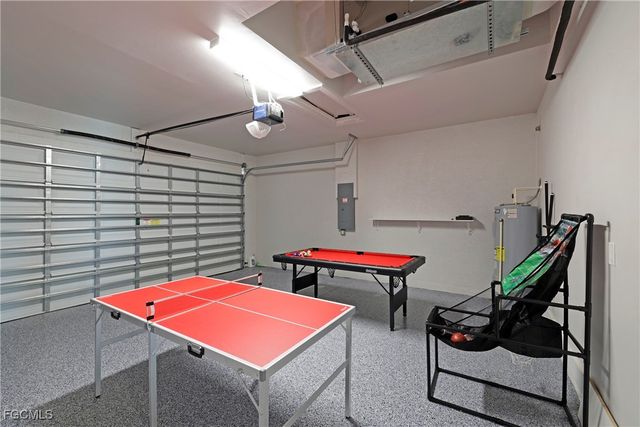 2016 NW 1st AVE, Cape Coral, FL 33993