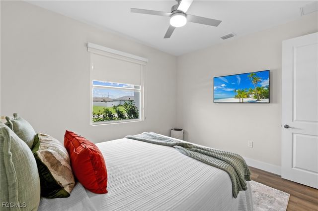 2016 NW 1st AVE, Cape Coral, FL 33993