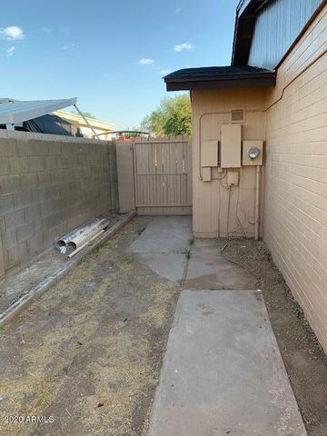 8214 W SELLS Drive, Phoenix, AZ 85033