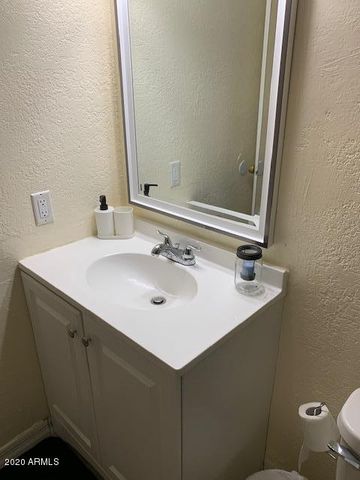8214 W SELLS Drive, Phoenix, AZ 85033