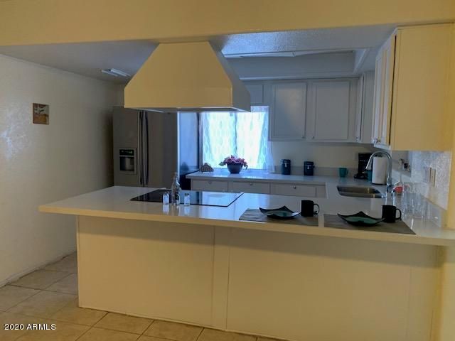 8214 W SELLS Drive, Phoenix, AZ 85033