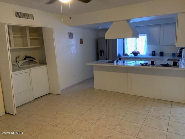 8214 W SELLS Drive, Phoenix, AZ 85033