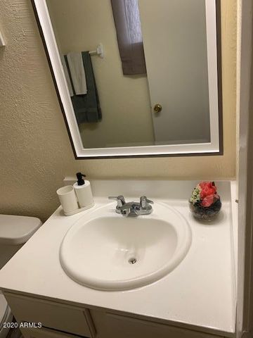 8214 W SELLS Drive, Phoenix, AZ 85033