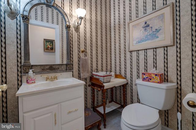 485 BEALL AVE, Luray, VA 22835