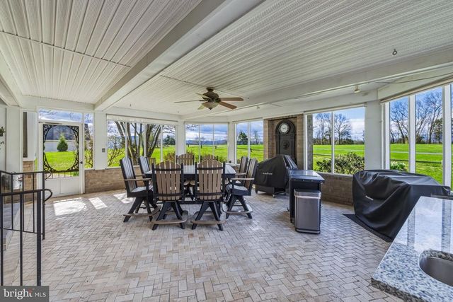 485 BEALL AVE, Luray, VA 22835