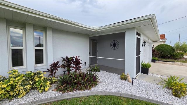 420 NE 9th ST, Cape Coral, FL 33909