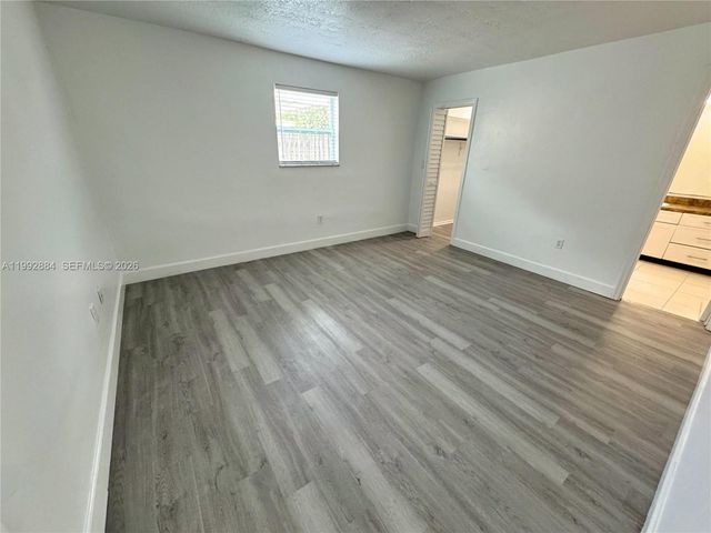 9574 NW 19th Pl, Sunrise, FL 33322