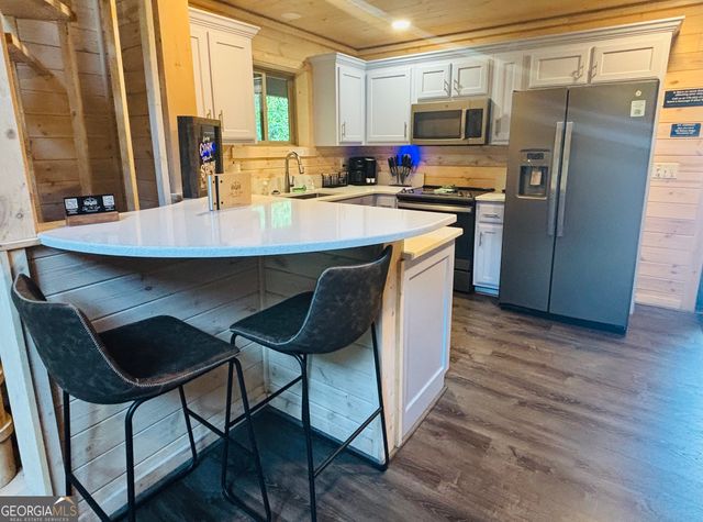 185 Walnut Ridge Drive, Cleveland, GA 30528