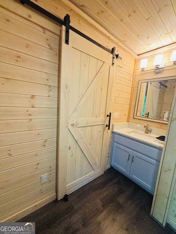 185 Walnut Ridge Drive, Cleveland, GA 30528