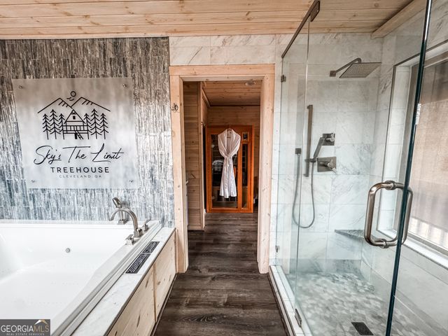 185 Walnut Ridge Drive, Cleveland, GA 30528