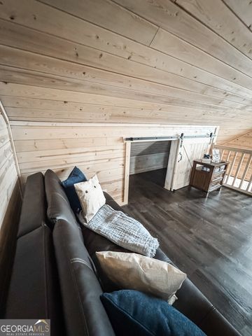 185 Walnut Ridge Drive, Cleveland, GA 30528