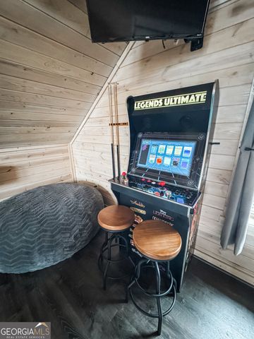 185 Walnut Ridge Drive, Cleveland, GA 30528