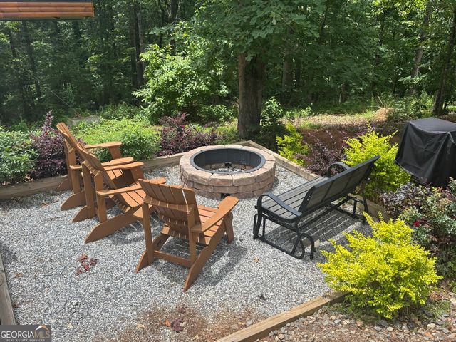 185 Walnut Ridge Drive, Cleveland, GA 30528