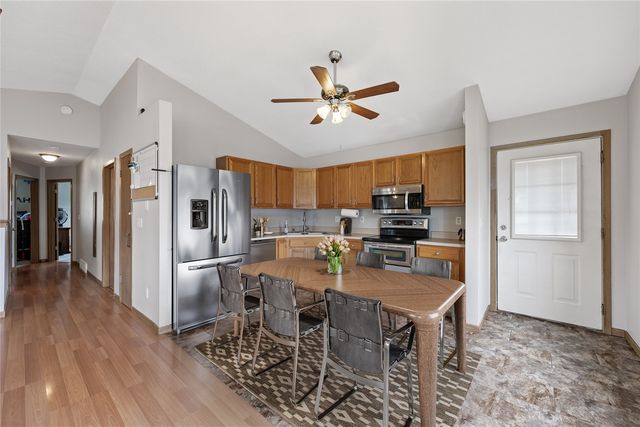 2584 Pleasantview Drive, Marion, IA 52302